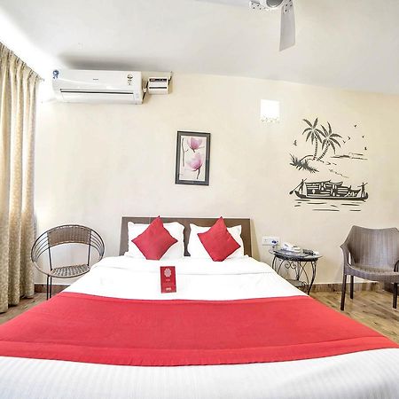Oyo 674 Apartment Hotel Manar Luxury Suites ไฮเดอราบัด ภายนอก รูปภาพ