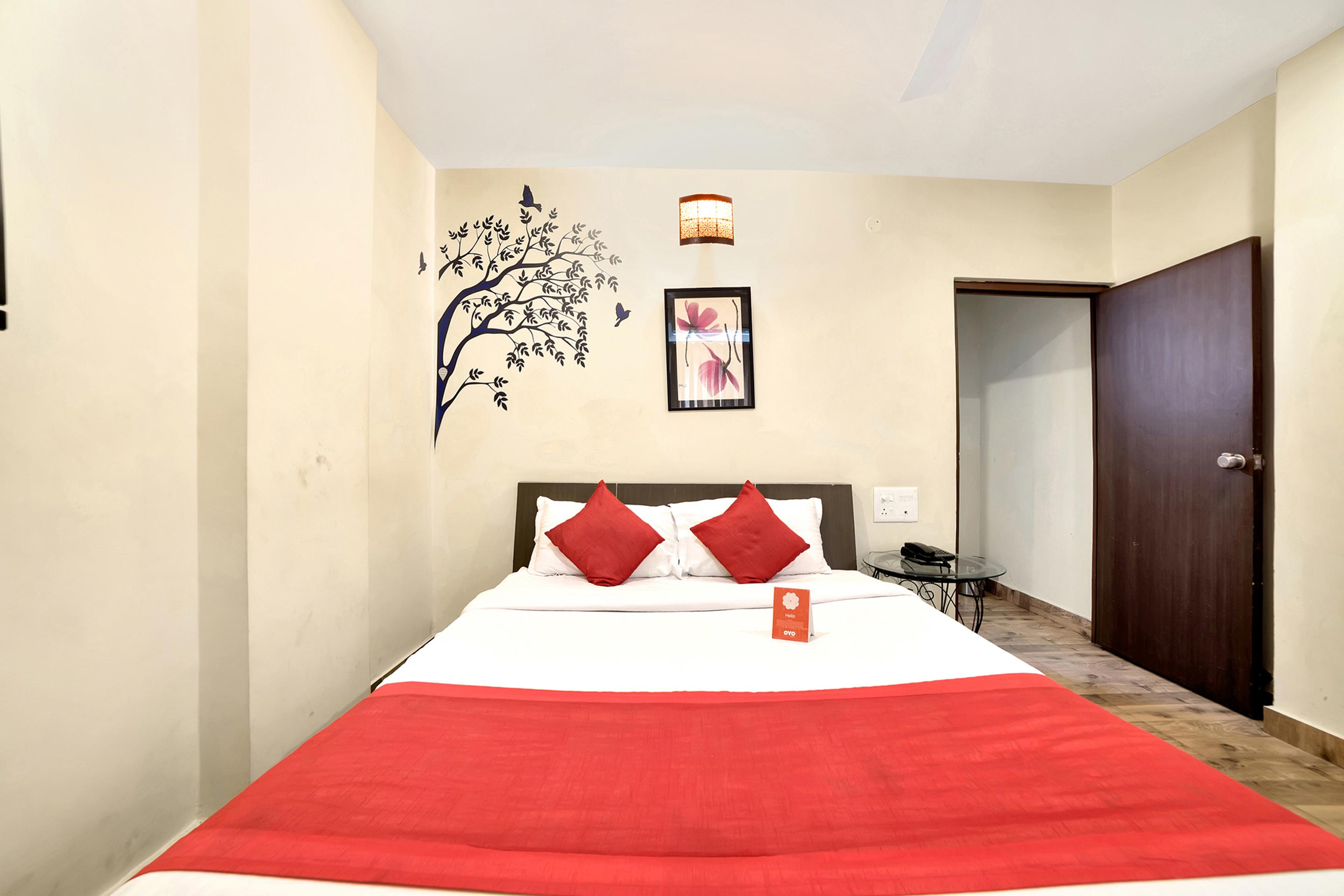 Oyo 674 Apartment Hotel Manar Luxury Suites ไฮเดอราบัด ภายนอก รูปภาพ