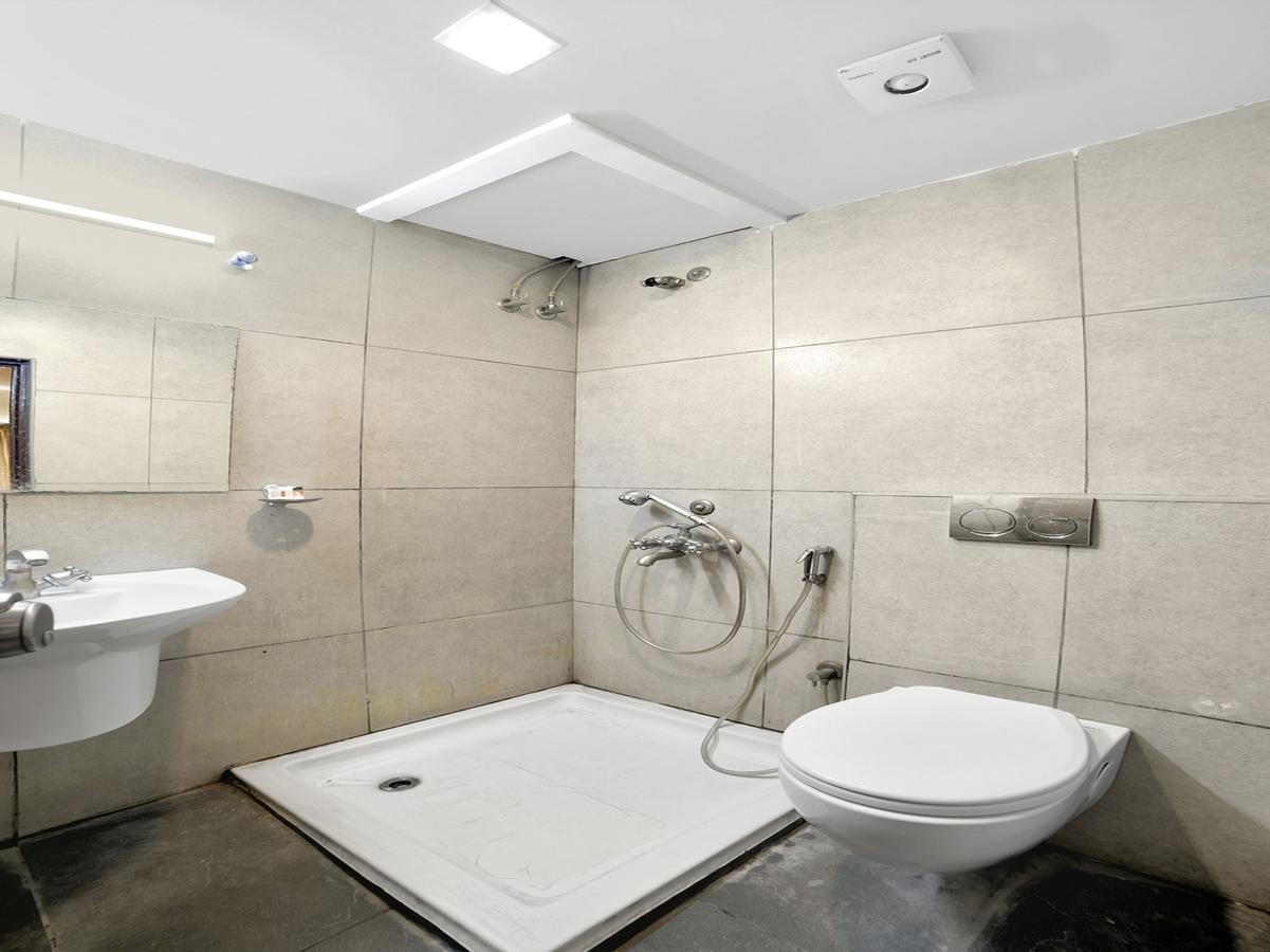 Oyo 674 Apartment Hotel Manar Luxury Suites ไฮเดอราบัด ภายนอก รูปภาพ