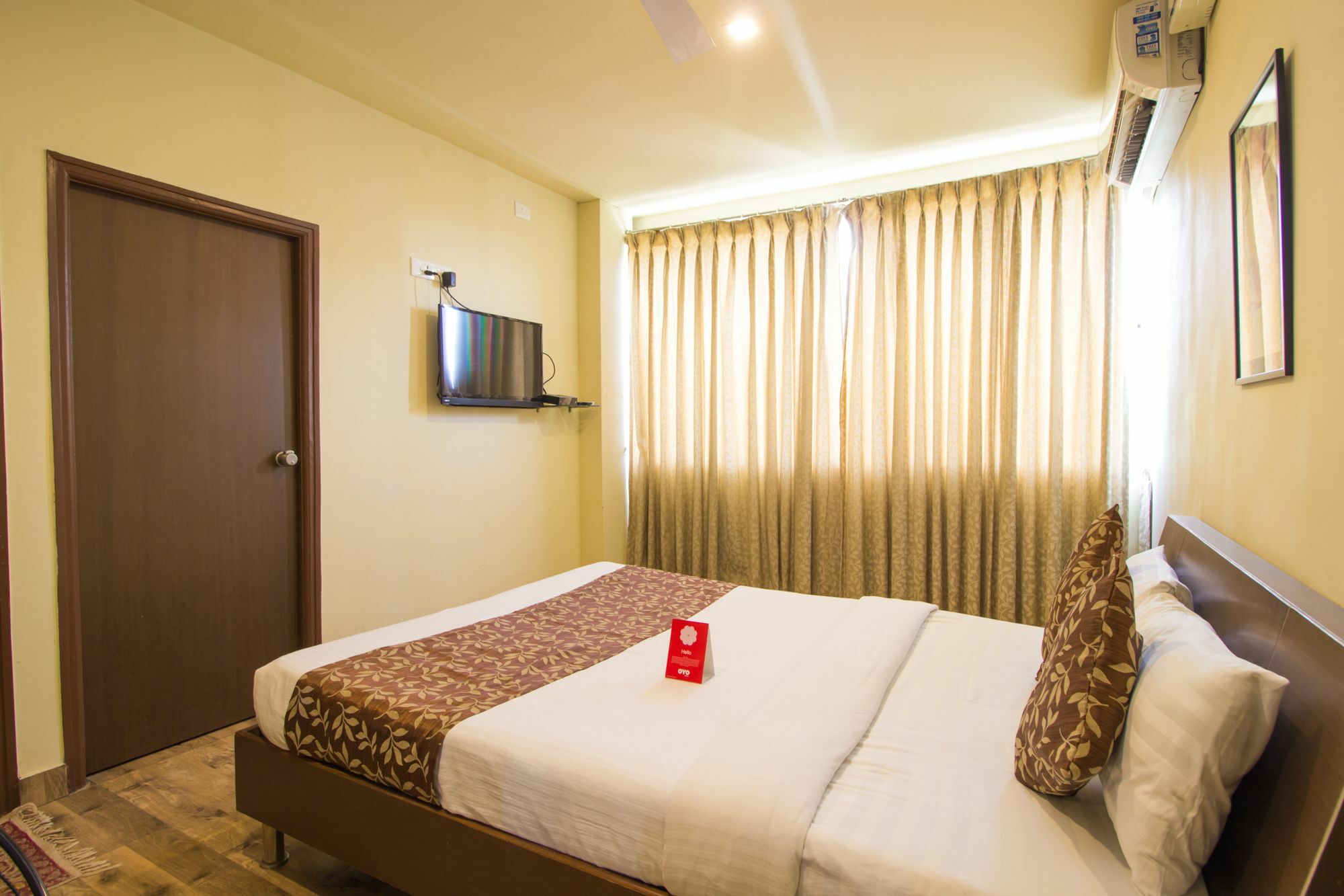 Oyo 674 Apartment Hotel Manar Luxury Suites ไฮเดอราบัด ภายนอก รูปภาพ