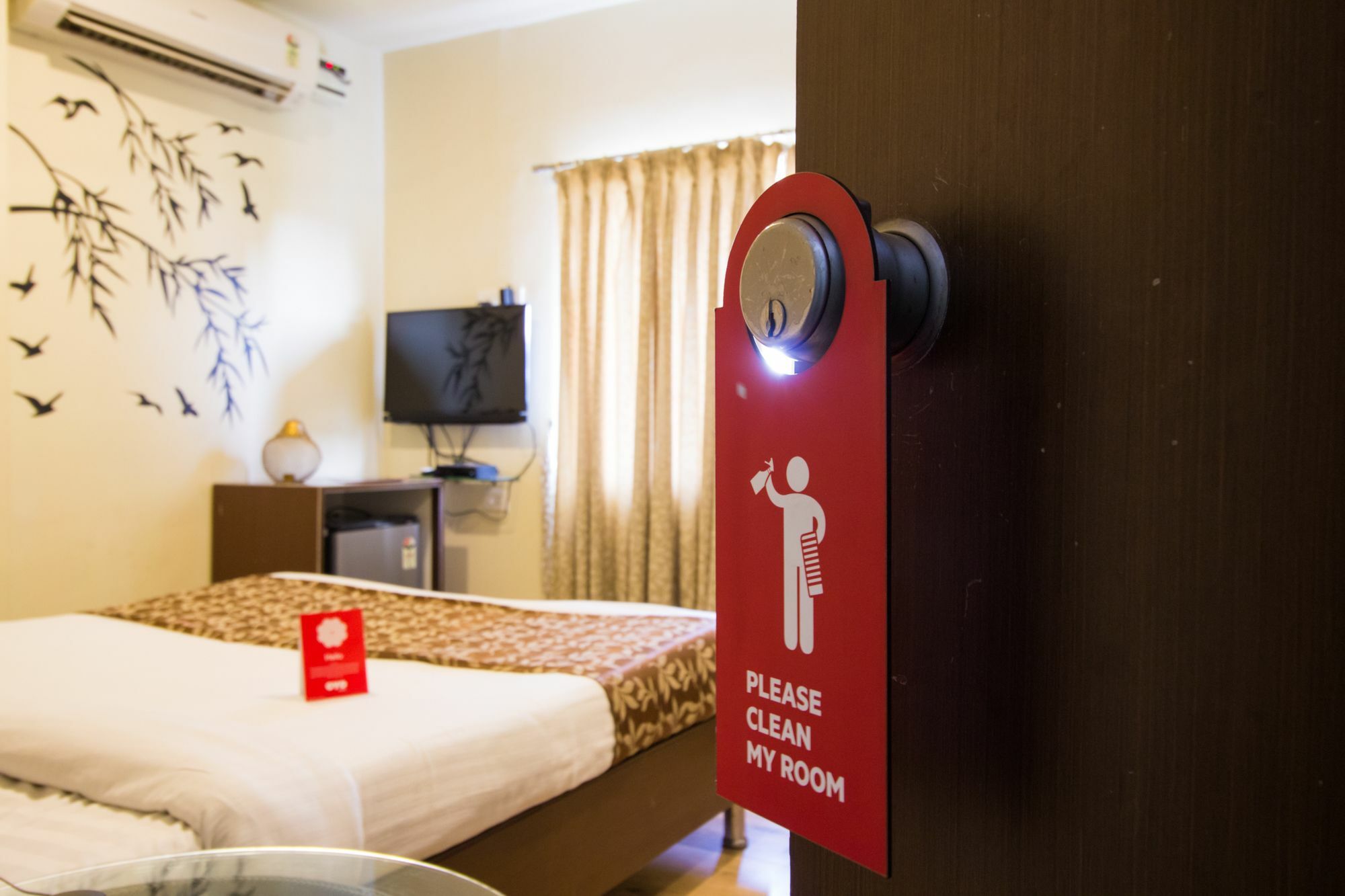 Oyo 674 Apartment Hotel Manar Luxury Suites ไฮเดอราบัด ภายนอก รูปภาพ
