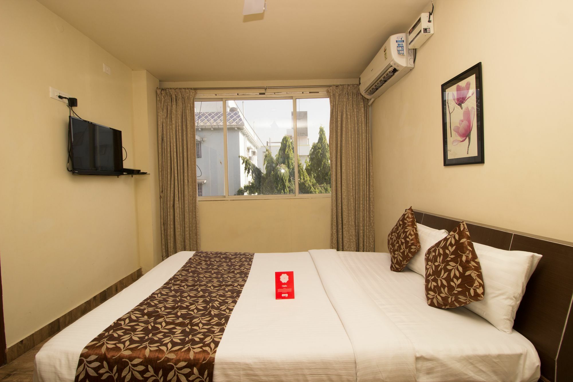 Oyo 674 Apartment Hotel Manar Luxury Suites ไฮเดอราบัด ภายนอก รูปภาพ